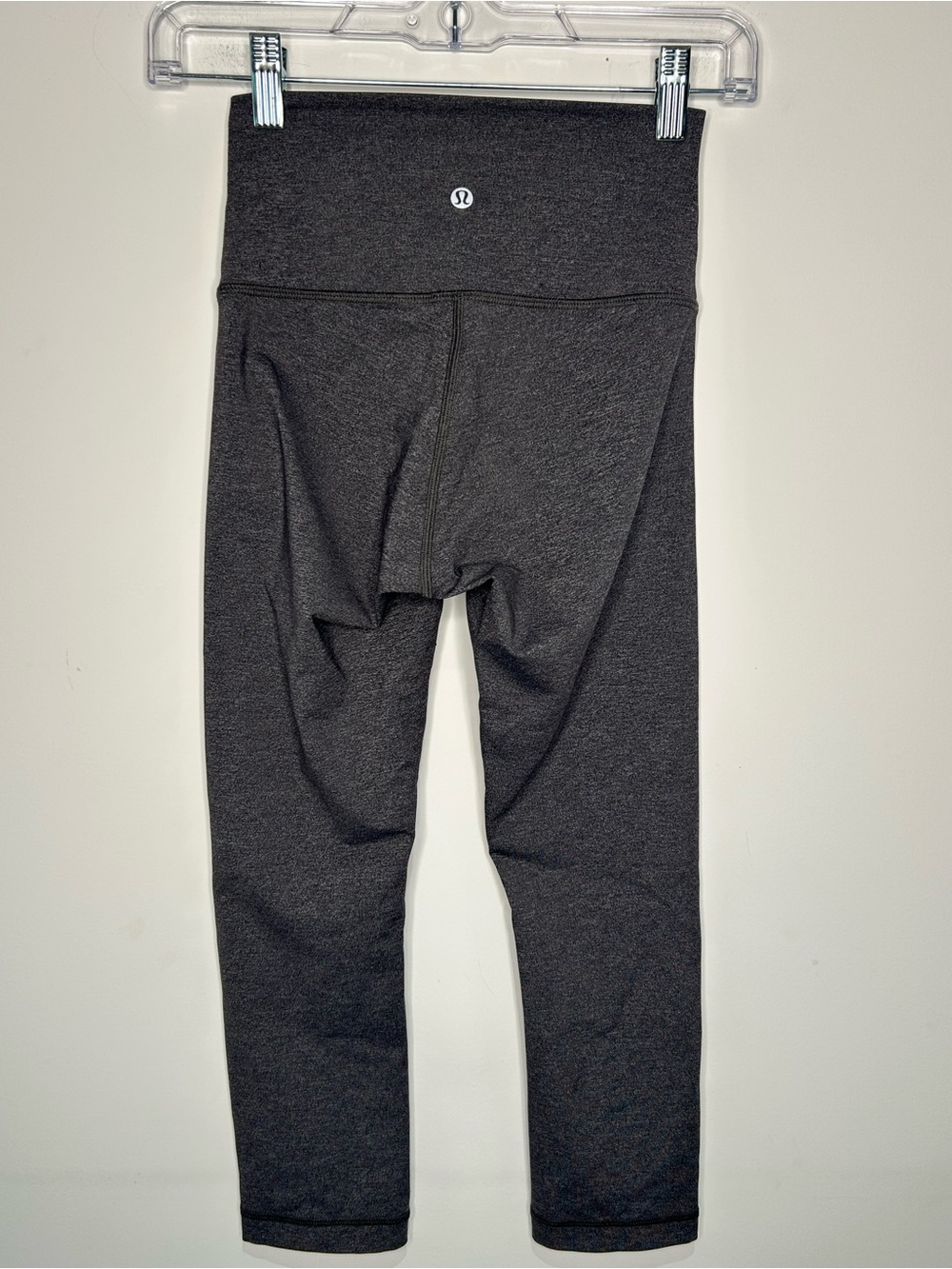 lululemon Women’s Size 4 High-Rise Cropped Leggings Dark Gray Luxtreme